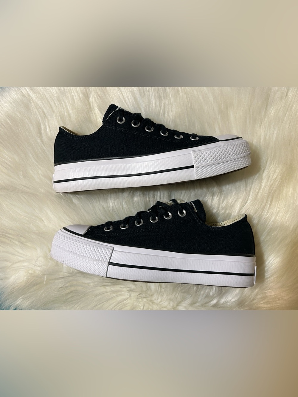 Converse Chuck Taylor All Star Lift Low-Top Sneakers Size 8
